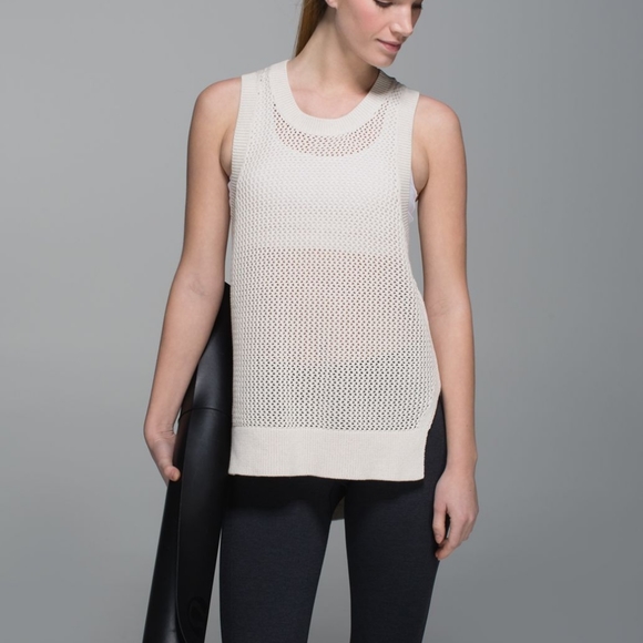 RARE Lululemon Simply The Vest - Picture 2 of 14